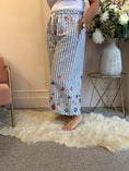 Load image into Gallery viewer, Flowers In The Pocket Striped Pant - Blue/White - Wardrobe By Simone