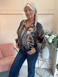 Load image into Gallery viewer, Lightweight Zip Jacket - Navy/Brown