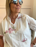 Load image into Gallery viewer, Pink Flowers Top & Shorts Set - White/Pink
