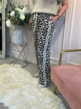 Load image into Gallery viewer, Cream Side Stripe Lounge Pant - Leopard - Wardrobe By Simone