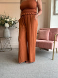 Load image into Gallery viewer, Relaxed Wide Pant - Rust