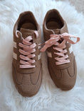 Load image into Gallery viewer, Pink Laced Trainer - Beige/Pink