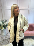 Load image into Gallery viewer, Quilted Jacket - Cream/ Leopard