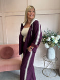 Load image into Gallery viewer, Blazer With Hood - Burgundy