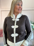 Load image into Gallery viewer, Mandarin Detailed Zip Cardigan - Brown/Cream