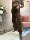 Load image into Gallery viewer, Love A Barrel Jeans - Brown