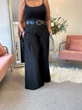 Load image into Gallery viewer, Wide Leg Pin tuck Front Trouser - Black