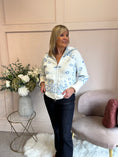 Load image into Gallery viewer, Soft Paisley Zip Jacket - Cream/Blue