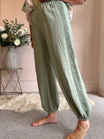Load image into Gallery viewer, Harem Side Weave Jogger Pant - Green - Wardrobe By Simone