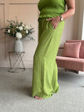 Load image into Gallery viewer, Relaxed Wide Pant - Olive Green