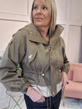 Load image into Gallery viewer, Short Hooded Jacket - Khaki/Cream