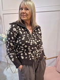 Load image into Gallery viewer, Deer Spot Zipped Cardigan - Brown/Cream