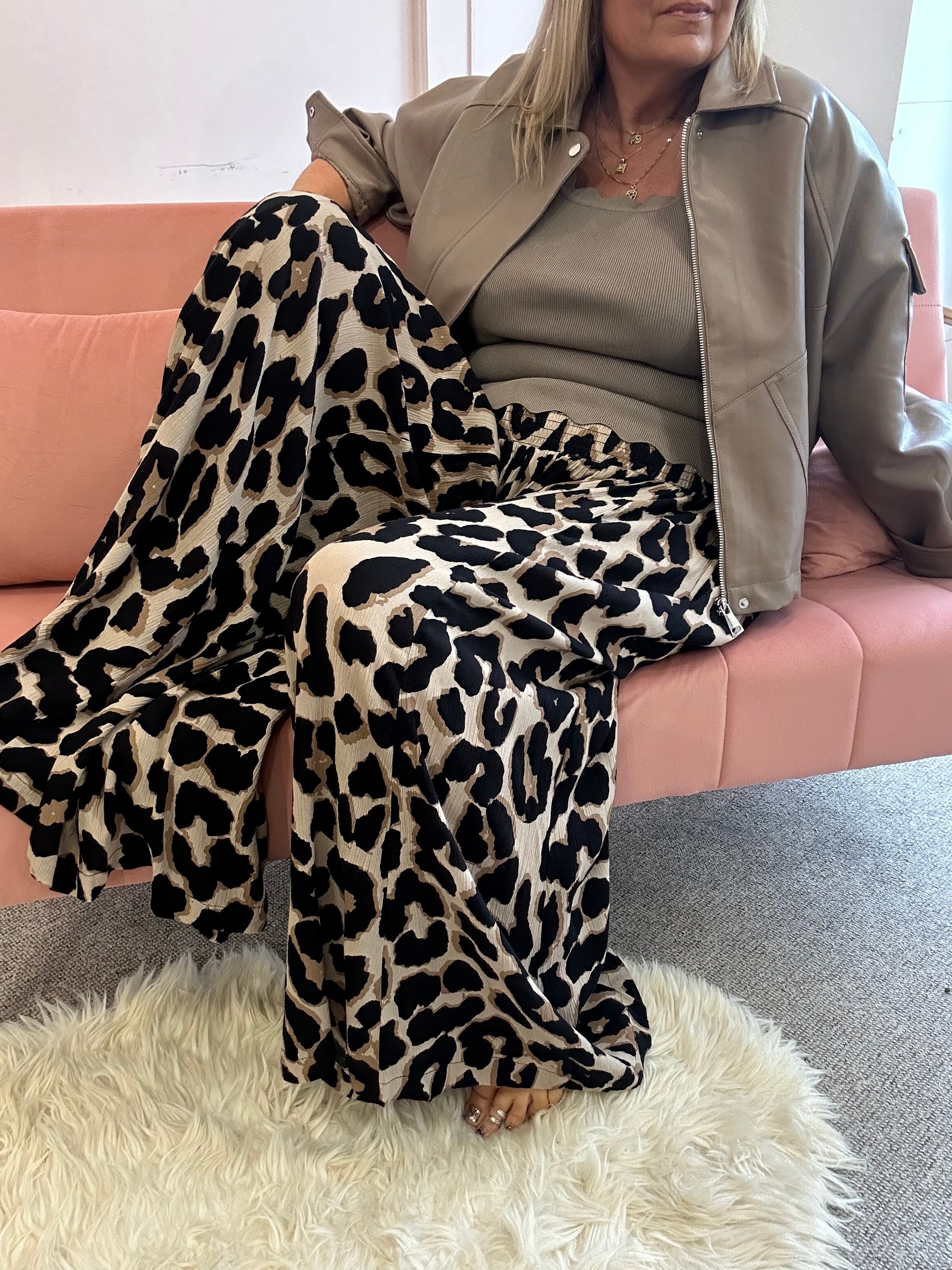 Wide-Leg Leopard Pant - Leopard