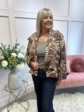 Load image into Gallery viewer, Leafy Boxed Jacket - Brown/Cream
