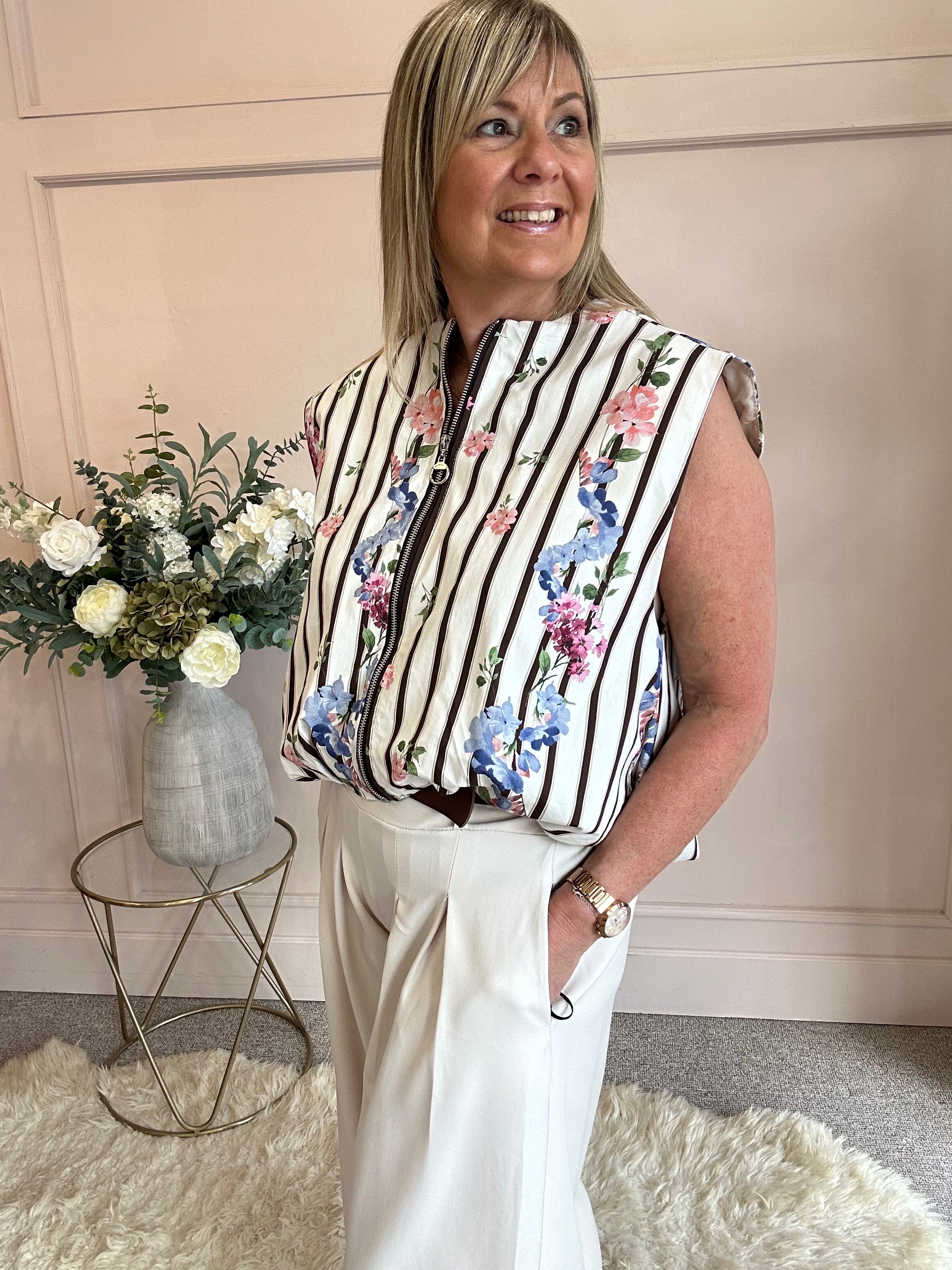 Flower Waistcoat-Cream/Brown One Size