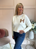 Load image into Gallery viewer, H Logo Jumper - Cream/Tan
