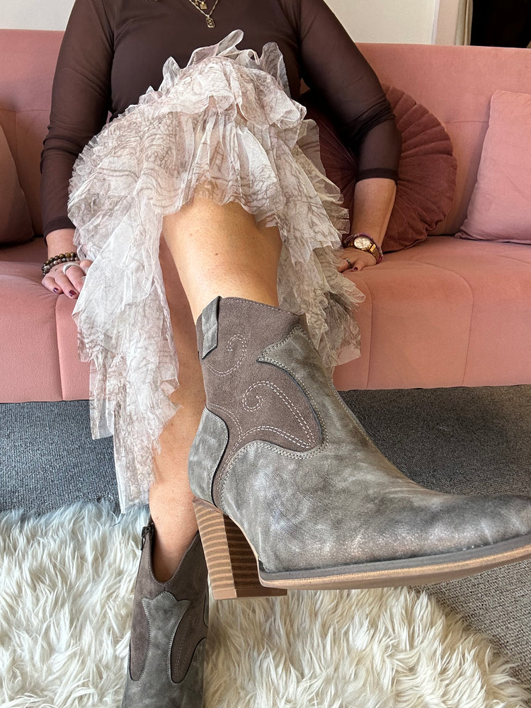 Cowboy Ankle Boot - Brown/Bronze