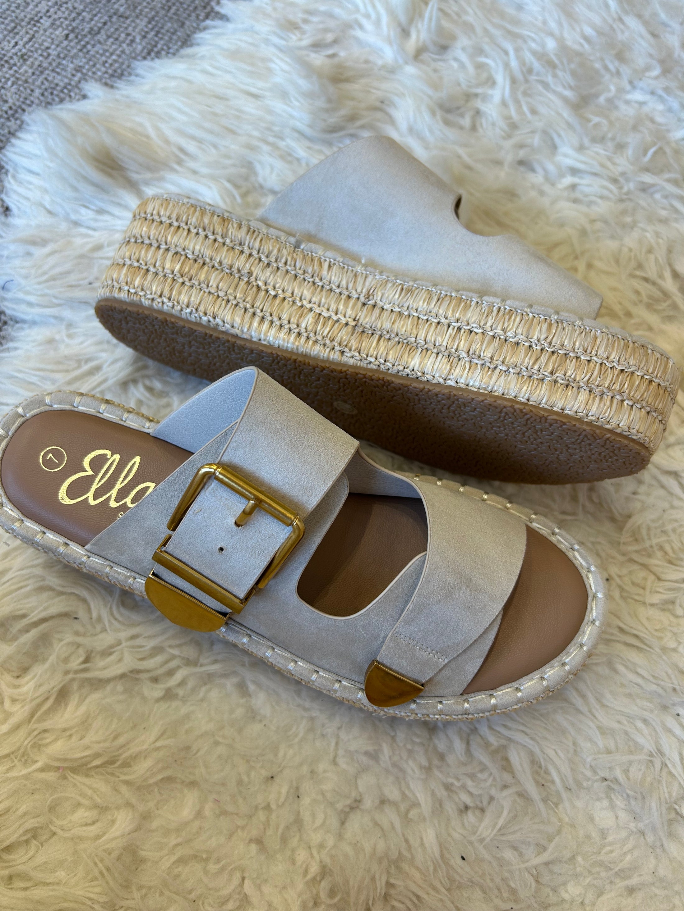 Ivy Buckle & Weave Slider Sandal - Cream - Wardrobe By Simone