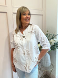 Load image into Gallery viewer, Pretty Applique Flower Shirt  - White - Wardrobe By Simone
