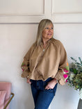 Load image into Gallery viewer, Floral Detailed Sleeve Jacket - Caramel
