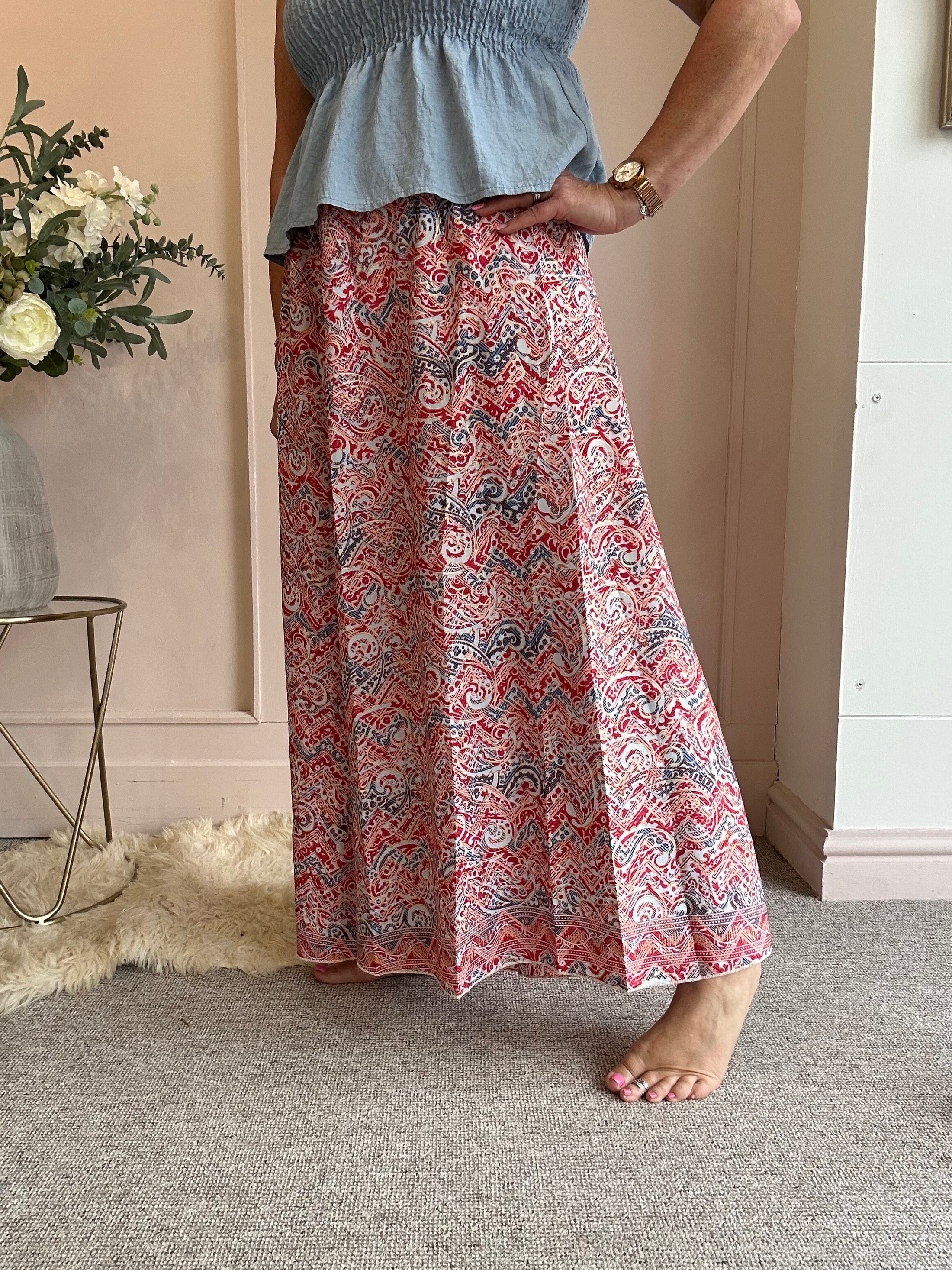 Paisley & Fleck Of Gold Wide Pant - Red