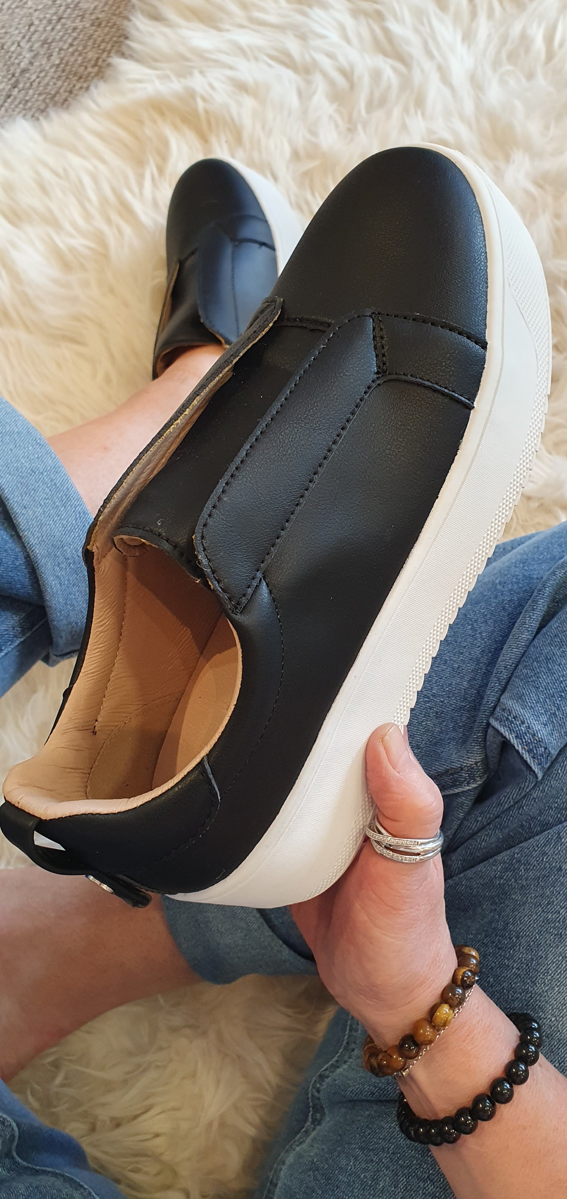 Laceless Platform Sole Trainer - Black - Wardrobe By Simone