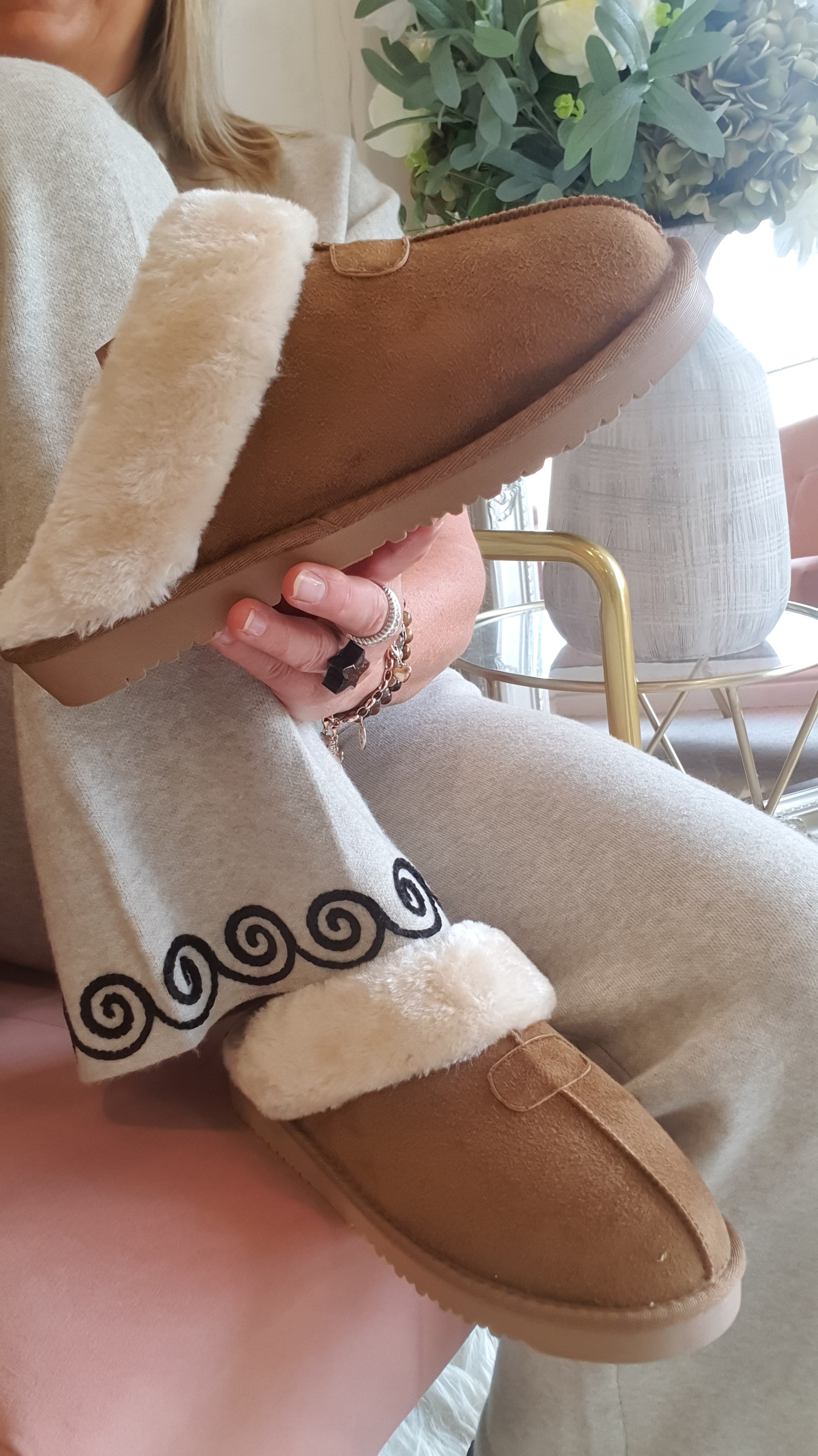 Jill Slipper - Chestnut