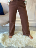 Load image into Gallery viewer, Voggo straight leg jeans - Brown - Wardrobe By Simone
