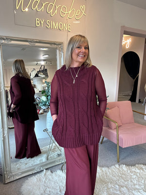 Cable Knit Sleeveless Jumper - Burgundy