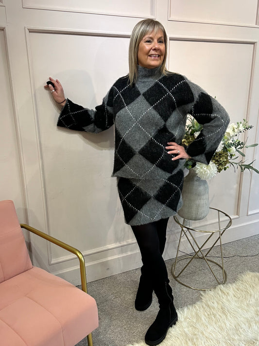 Jumper And Skirt Knitted Set - Grey/Black