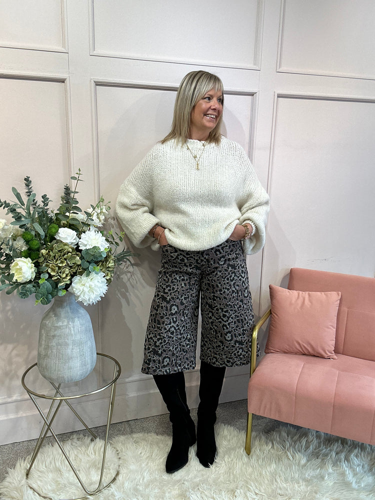 Chunky Knitted Jumper - Cream