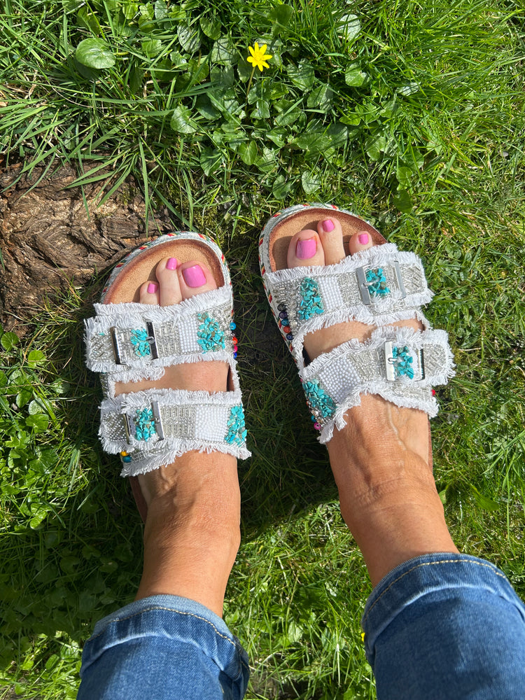 Bead Weave Band Mule - White