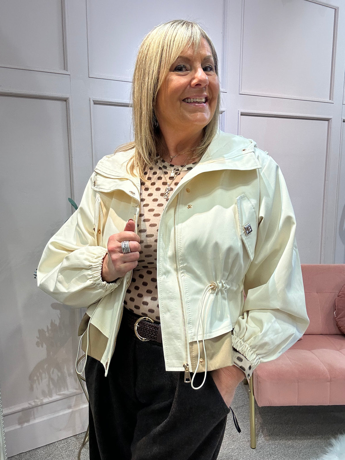 Short Hooded Jacket - Cream