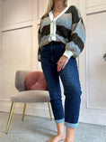 Load image into Gallery viewer, Mom Style Jeans - Blue
