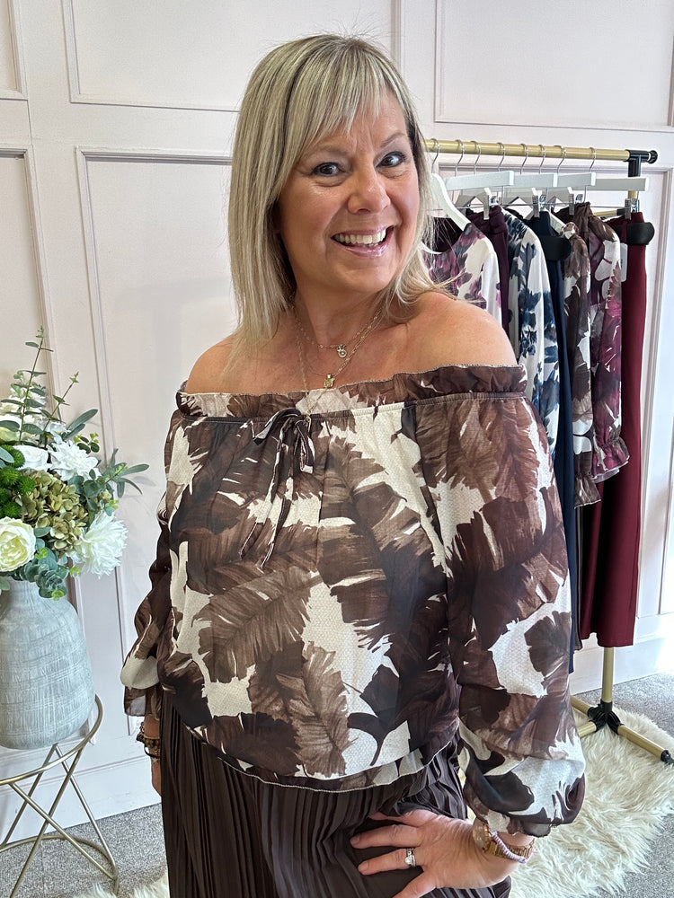 Leafy Ruffle Edged Top - Brown/Cream