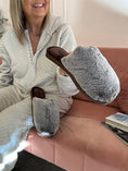 Load image into Gallery viewer, Cosy Fluff Slipper/Mule - Chocolate/Fleck - Wardrobe By Simone
