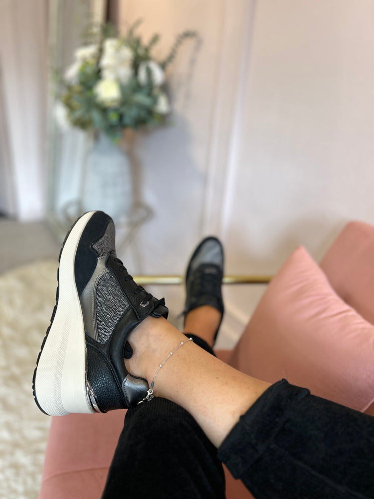 Dallas Trainer - Black