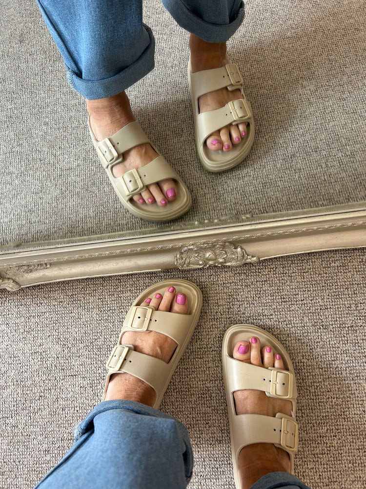 Sophia Buckle Sliders - Nude
