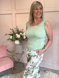Load image into Gallery viewer, Scalloped Edged Vest Top - Light Green
