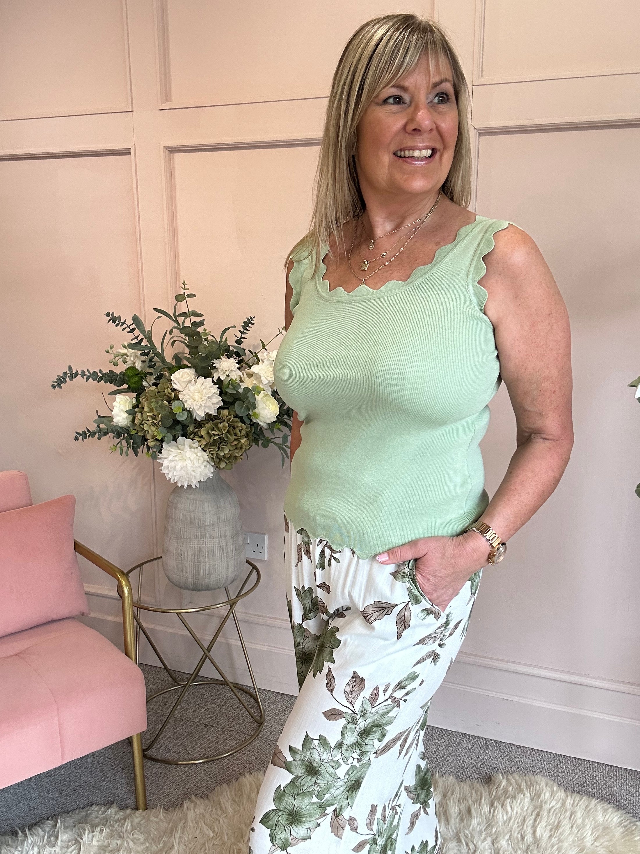 Scalloped Edged Vest Top - Light Green