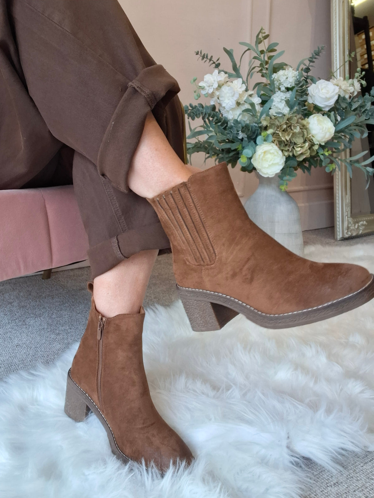 Chunky Heel Boot - Tan