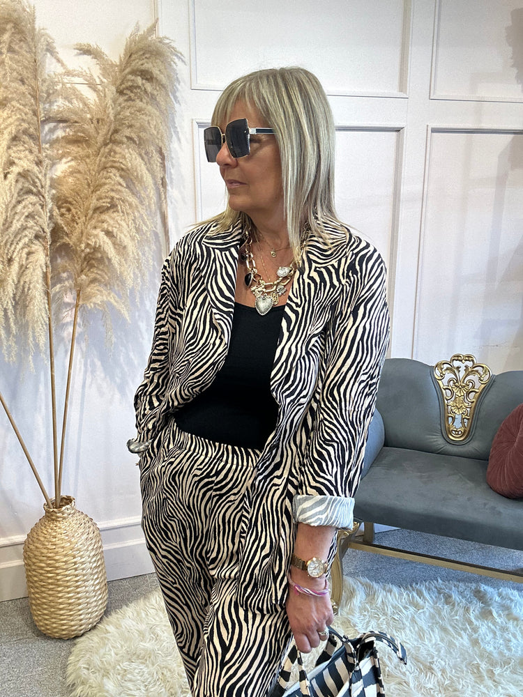 Oversized Jacket & Trouser Set - Black/Beige