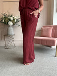 Load image into Gallery viewer, Relaxed Wide Pant - Burgundy
