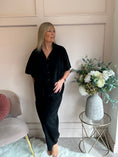 Load image into Gallery viewer, Barrel Cord  Pant - Black
