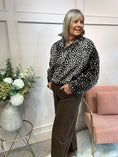 Load image into Gallery viewer, Trending Deer Pattern Jacket - Brown/White
