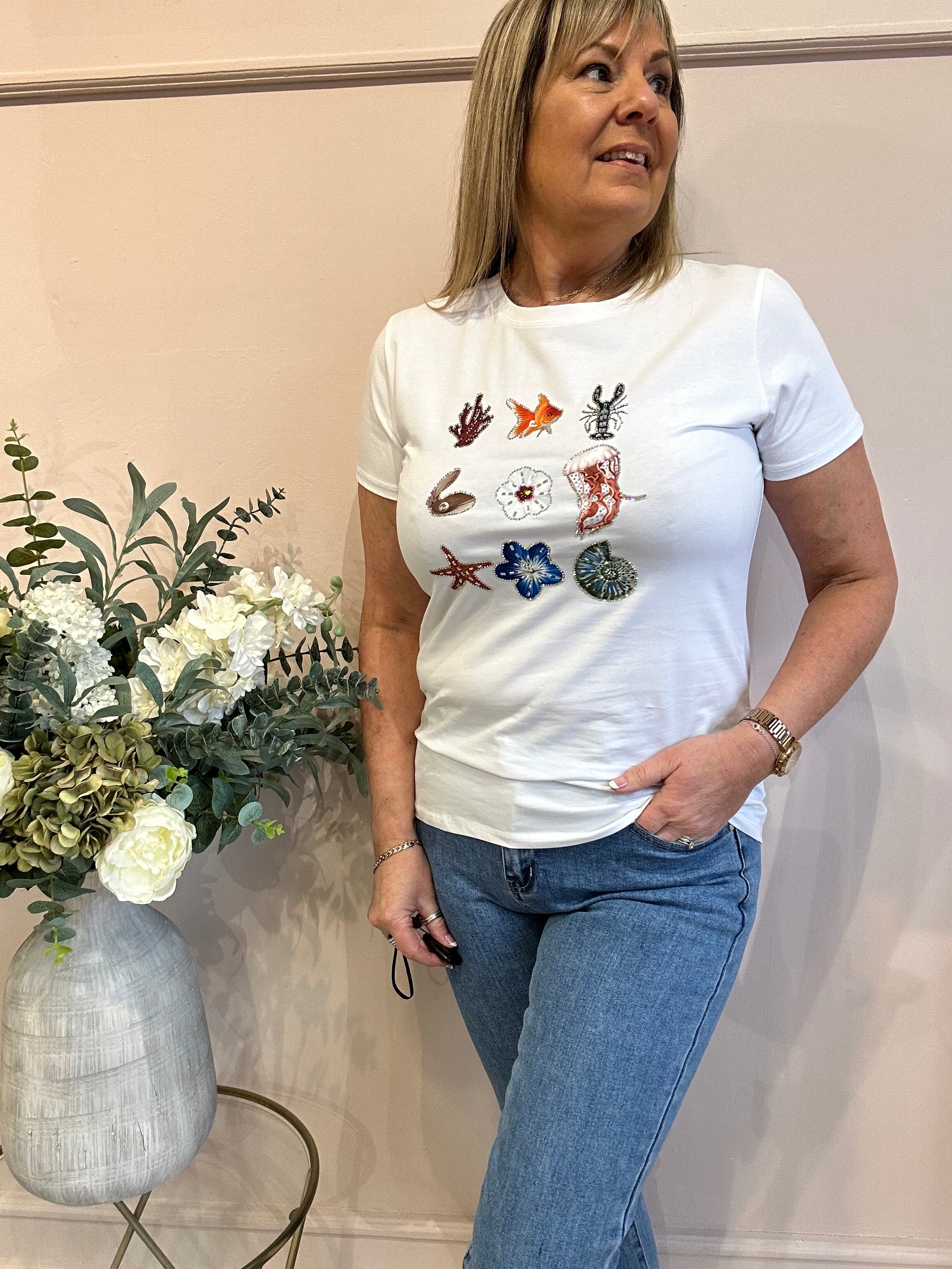 By The Seaside T-Shirt - White - Wardrobe By Simone