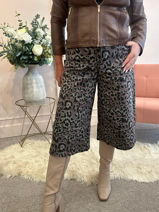 Culotte Wide Leg Jean - Leopard