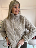 Load image into Gallery viewer, Cosy Zip Fleece - Taupe
