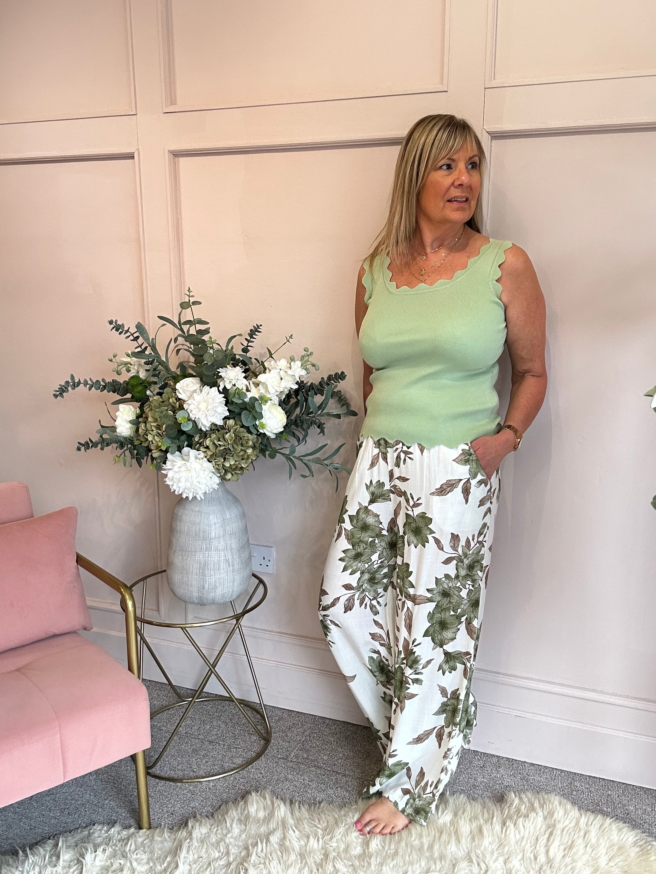 Scalloped Edged Vest Top - Light Green