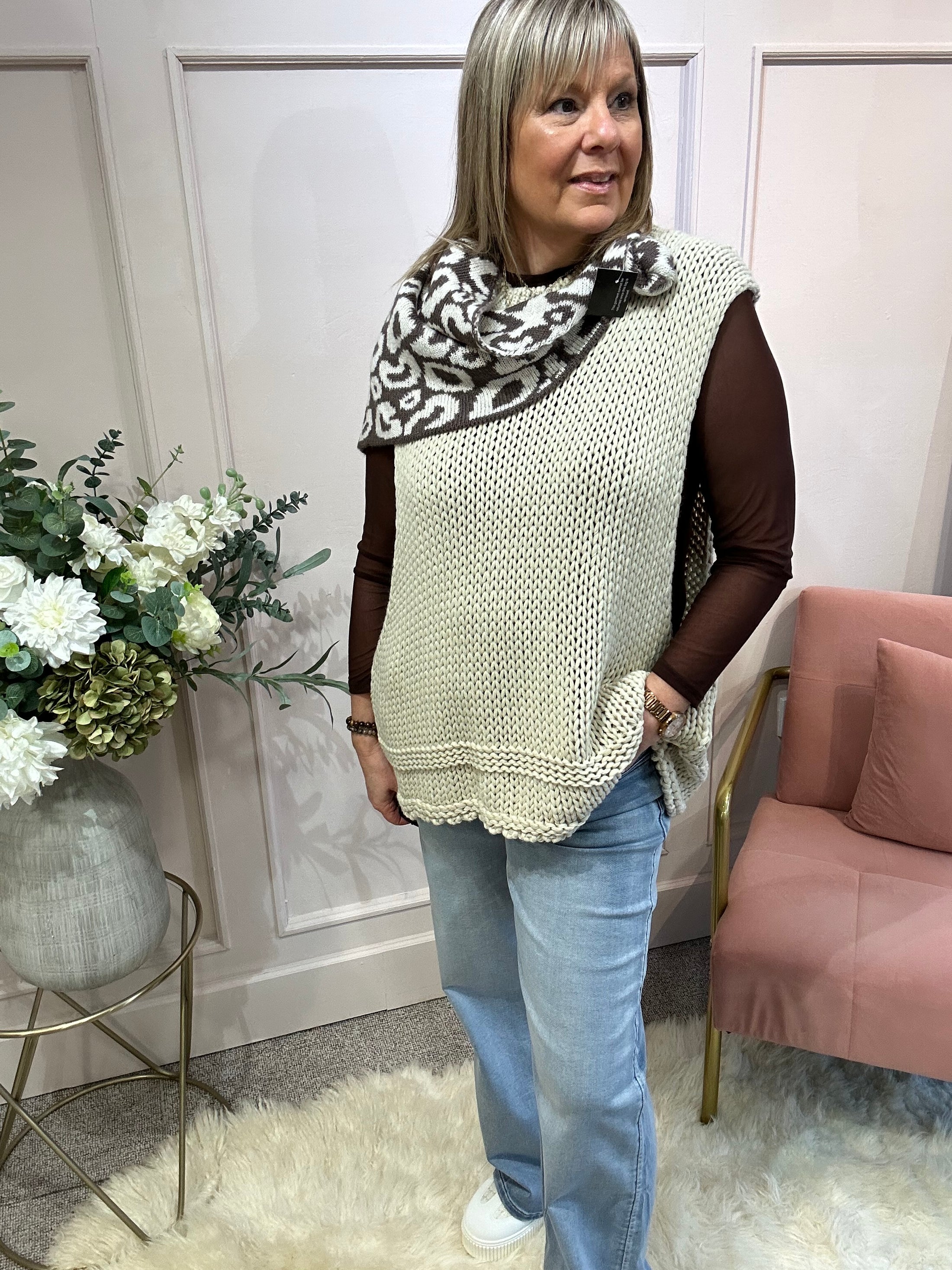 Sleeveless Over Knit - Beige - Wardrobe By Simone